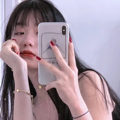 他很怪，他是我爸爸